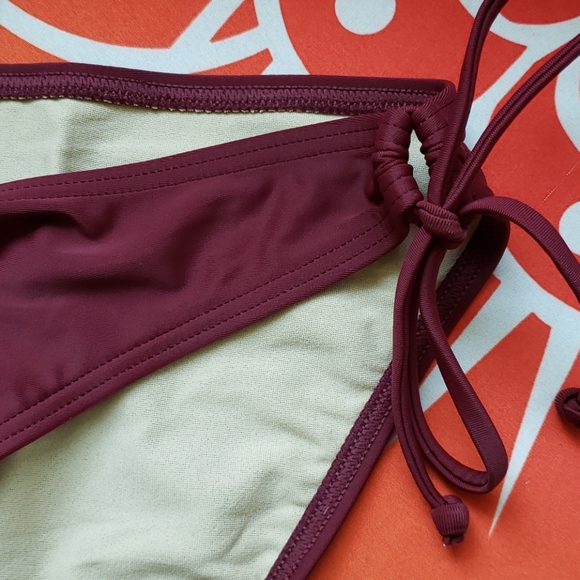 NWT🍷Merlot string bikini bottom - Picture 3 of 7